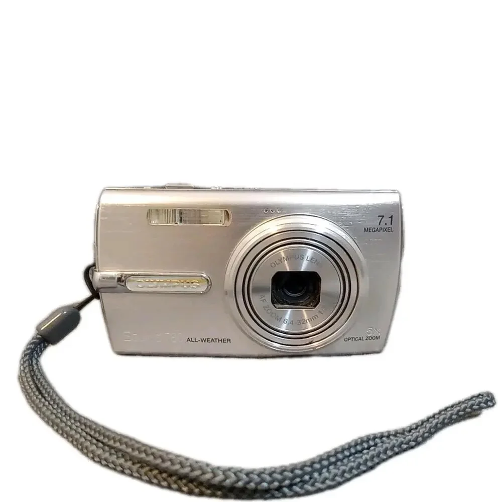 Olympus Stylus 780 u Digital Camera 7.1MP Silver 5xOptical Zoom AF Lock Silver